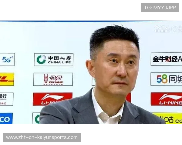 杜锋钦点锋线强援加盟，广东再掀冲击总决赛热潮，杜锋冲进场内